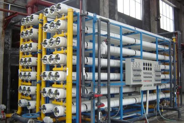 Heat exchanger corrosion and scale inhibitor HC660